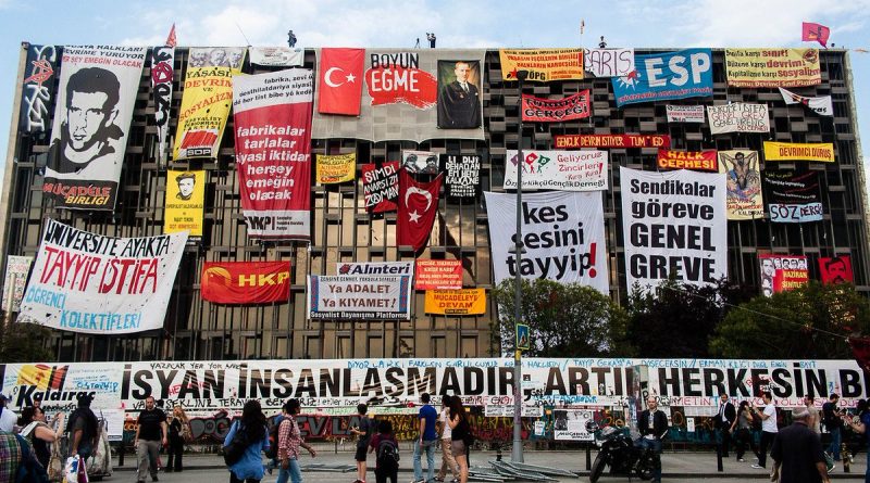 farkli yorum blog post